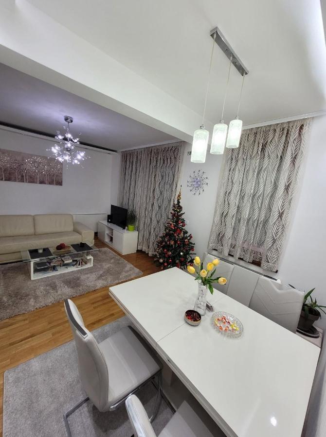 Apartment Joy เบลเกรด ภายนอก รูปภาพ