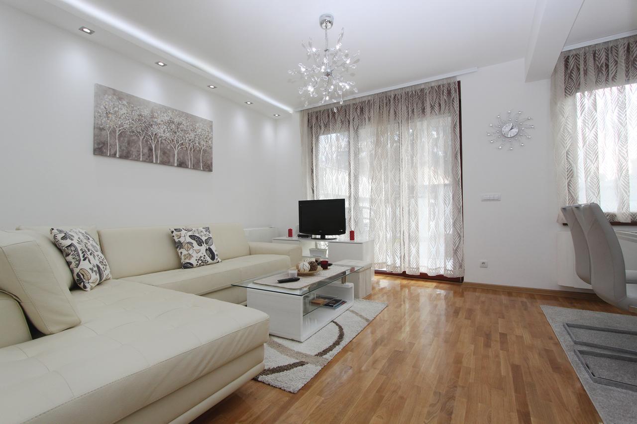 Apartment Joy เบลเกรด ภายนอก รูปภาพ