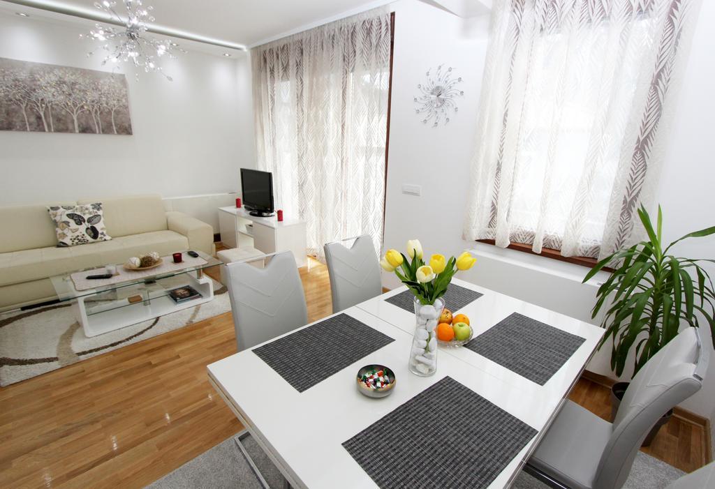 Apartment Joy เบลเกรด ภายนอก รูปภาพ